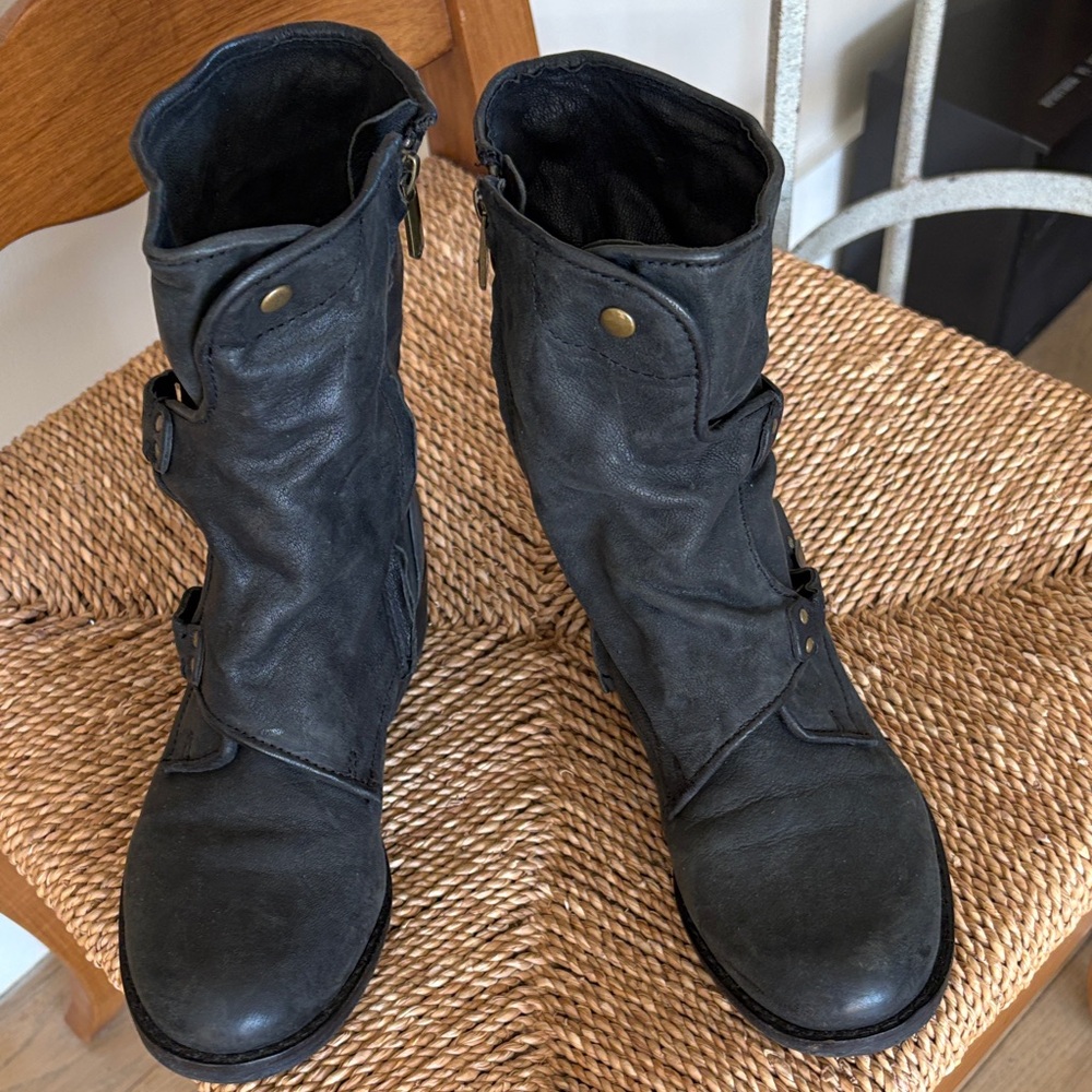 Sam Edelman Black Leather Buckle Detail Ankle Boots